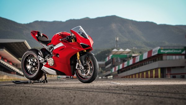 Ducati Panigale V4 S