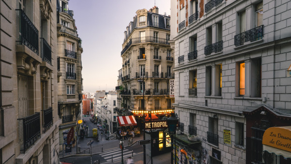 Travel through Paris