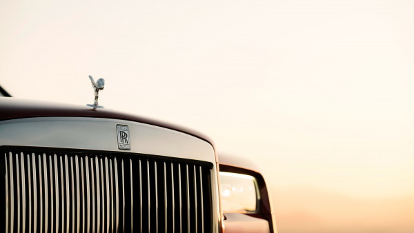 Rolls Royce front side