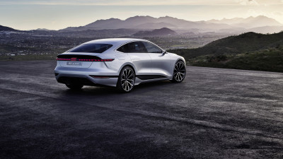 Audi A6 E Tron